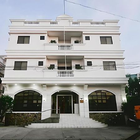 אילוילו El Haciendero Private Hotel מראה חיצוני תמונה