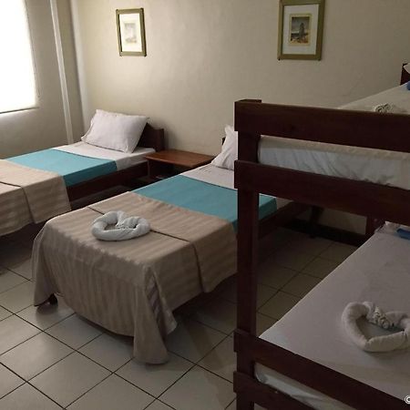 אילוילו El Haciendero Private Hotel מראה חיצוני תמונה
