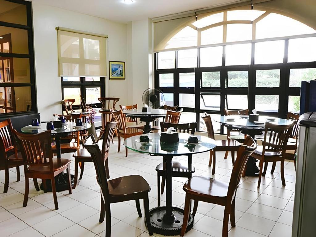 אילוילו El Haciendero Private Hotel מראה חיצוני תמונה