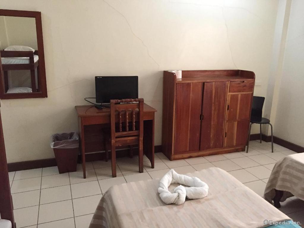 אילוילו El Haciendero Private Hotel מראה חיצוני תמונה
