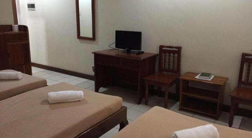 אילוילו El Haciendero Private Hotel מראה חיצוני תמונה