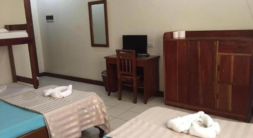 אילוילו El Haciendero Private Hotel מראה חיצוני תמונה
