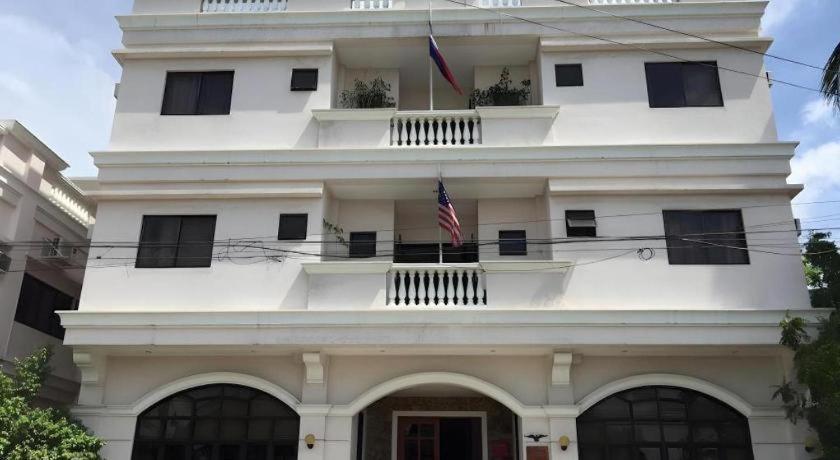 אילוילו El Haciendero Private Hotel מראה חיצוני תמונה
