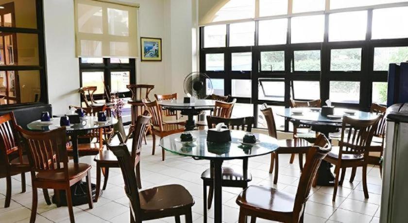 אילוילו El Haciendero Private Hotel מראה חיצוני תמונה