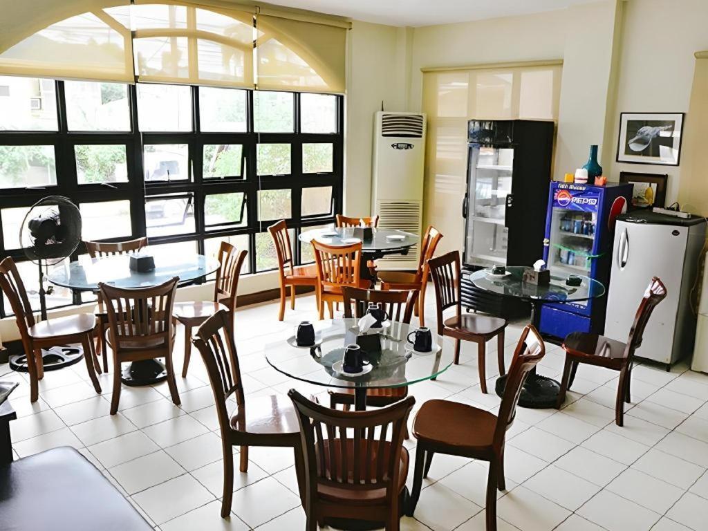 אילוילו El Haciendero Private Hotel מראה חיצוני תמונה